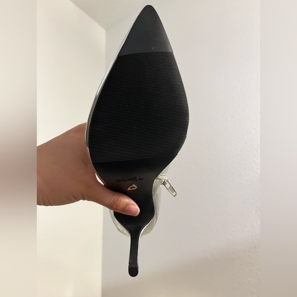 NWT silver stiletto ankle boots - Picture 3 of 13